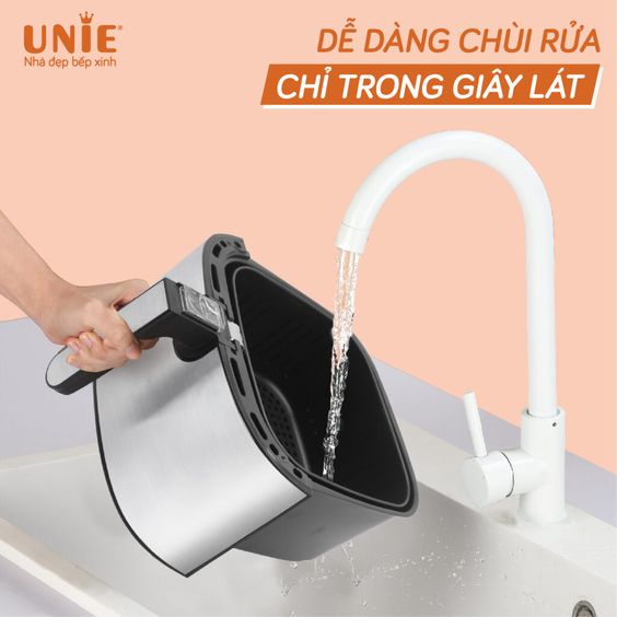 Nồi chiên không dầu Unie UE-800 dễ dàng vệ sinh